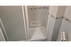 Cabina de la ducha del baño