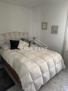 Cama de la habitación