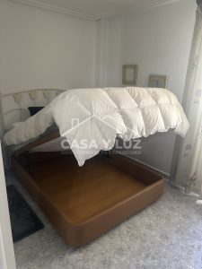 Canapé de la cama abierto