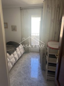 Habitación con salida a balcón